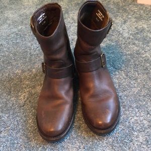 Frye Engineer “Vicky”  Boot size 8